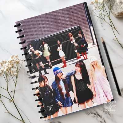 Cuaderno mediano de Twice