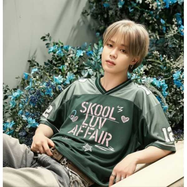 Camiseta Skool Luv Bts